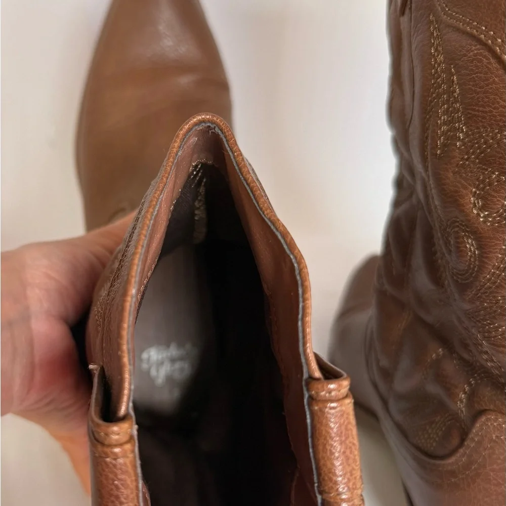 The Faded Glory Women's Western Cowboy Boots Ankle/Brown, Size 7 - Picture 7 of 13
